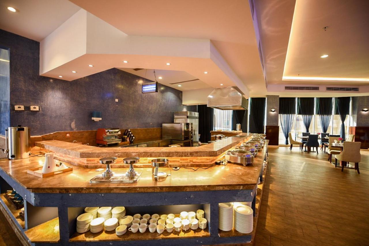 Hotel & Resort Golden Marina יאנבו מראה חיצוני תמונה