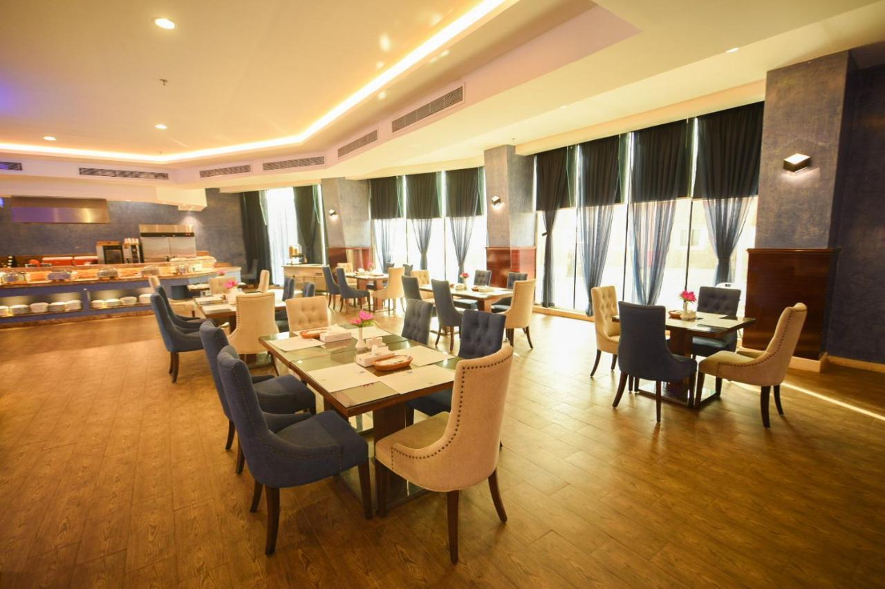 Hotel & Resort Golden Marina יאנבו מראה חיצוני תמונה