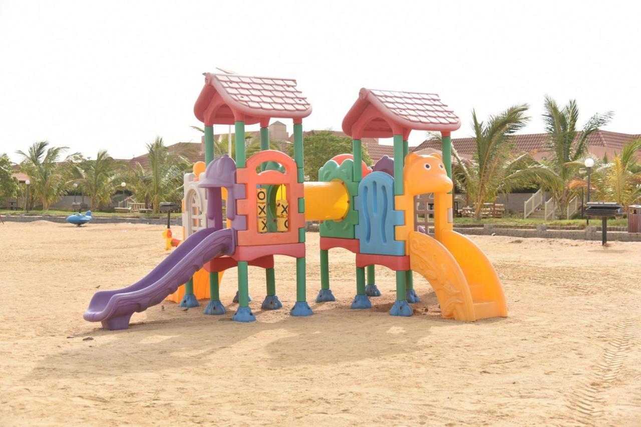 Hotel & Resort Golden Marina יאנבו מראה חיצוני תמונה